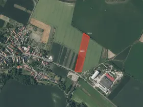 Prodej pole, Děčany, 8172 m2
