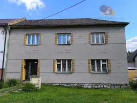 Prodej vícegeneračního domu, Luká, 283 m2