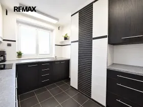 Prodej bytu 3+1, Milovice, Dukelská, 72 m2