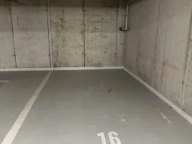 Pronájem garážového stání, Olomouc, Varšavské nám., 5 m2