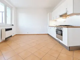Pronájem bytu 2+kk, Praha - Nusle, Zdaru, 38 m2