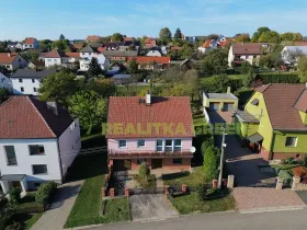 Prodej rodinného domu, Doubravy, 142 m2