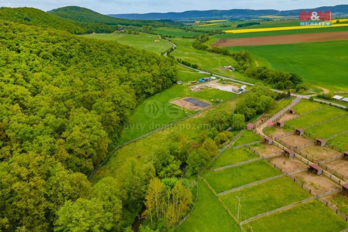 Prodej pozemku pro komerční výstavbu, Libomyšl, 8445 m2