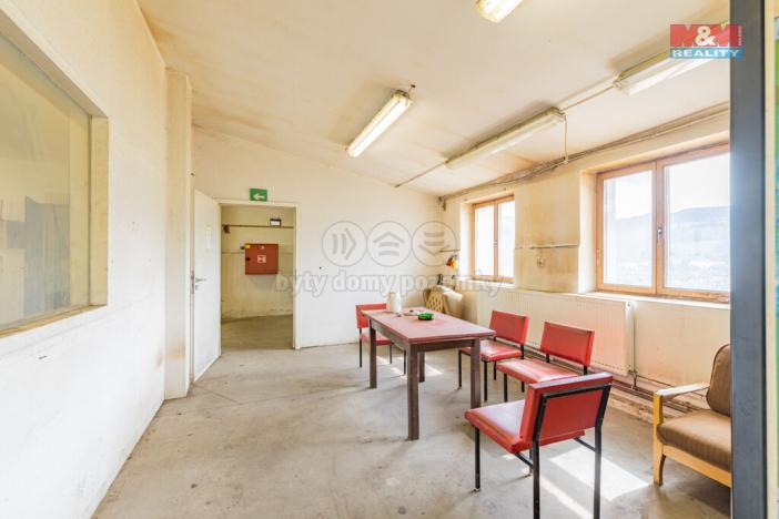 Prodej výrobních prostor, Strašín, 767 m2