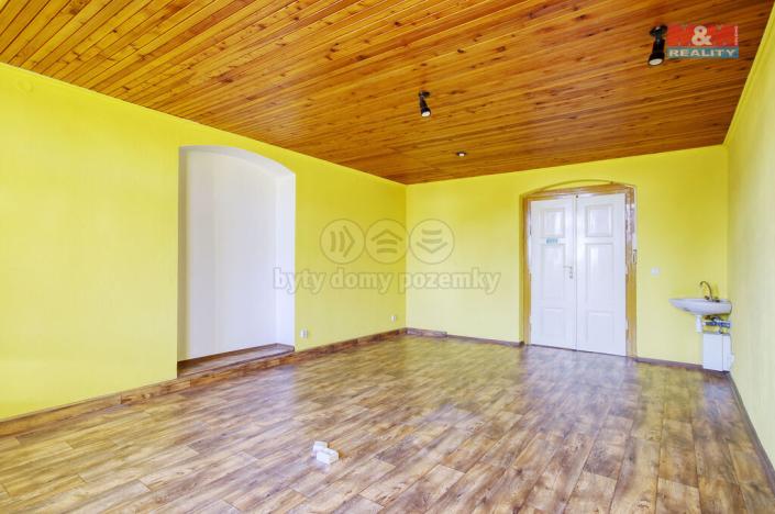 Pronájem kanceláře, Kralovice, nám. Osvobození, 31 m2