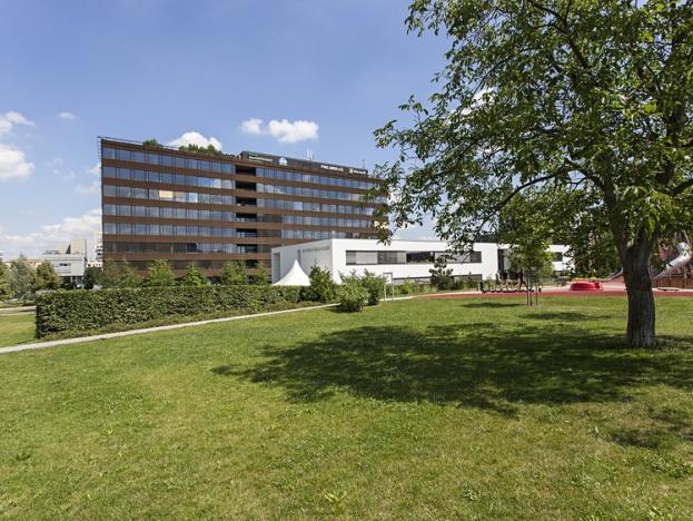 Pronájem kanceláře, Praha - Michle, Vyskočilova, 1321 m2