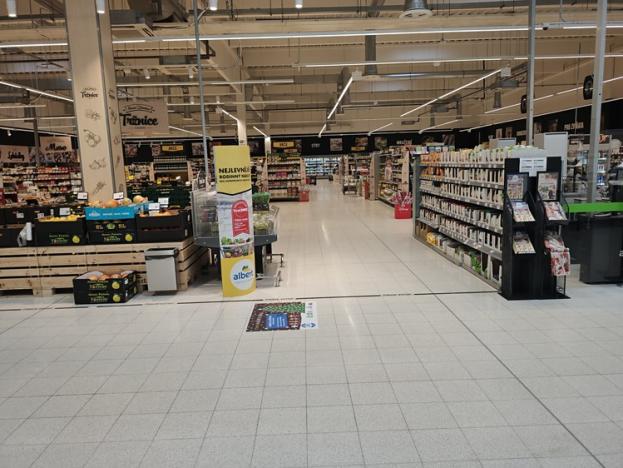 Pronájem obchodního prostoru, Česká Lípa, Šluknovská, 335 m2