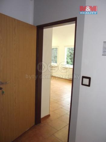 Pronájem obchodního prostoru, Karviná - Hranice, Rudé armády, 37 m2