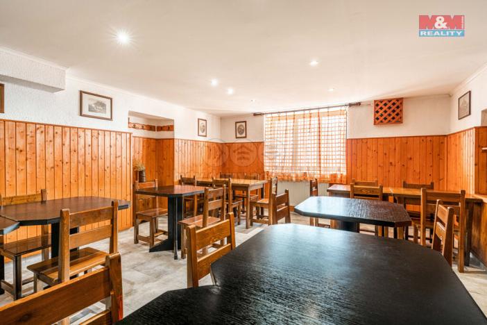 Prodej restaurace, Velké Březno, 700 m2
