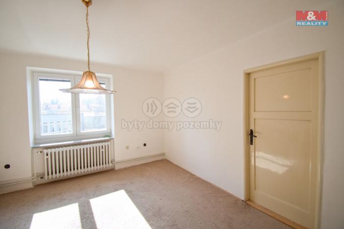 Pronájem bytu 3+1, Rožnov pod Radhoštěm, Náměstí Míru, 70 m2