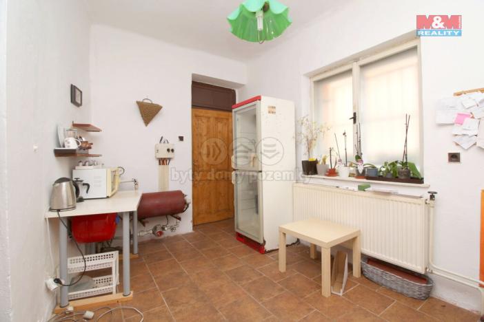 Prodej obchodního prostoru, Sezemice, Masarykova, 85 m2