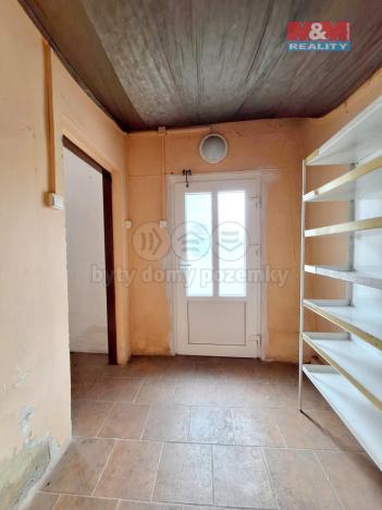 Prodej obchodního prostoru, Sezemice, Masarykova, 85 m2