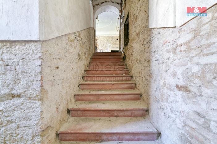 Prodej historického objektu, Manětín, 595 m2