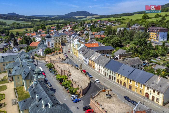 Prodej historického objektu, Manětín, 595 m2
