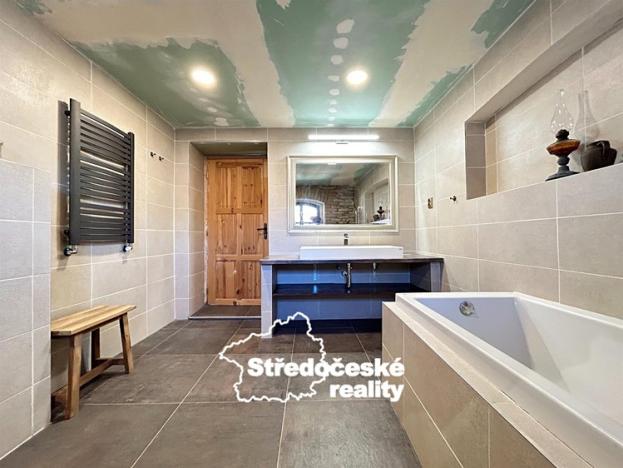 Prodej rodinného domu, Černěves, 190 m2