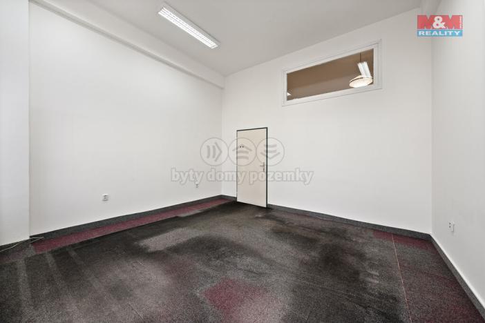 Pronájem kanceláře, Louny, Mírové náměstí, 18 m2