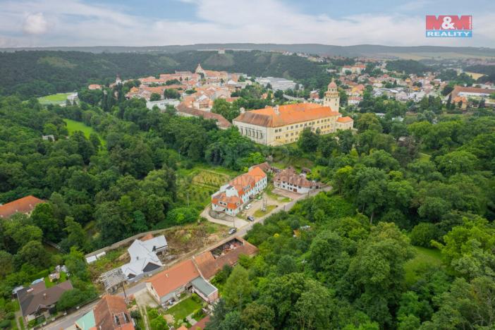 Prodej výrobních prostor, Moravský Krumlov, Pod zámkem, 400 m2