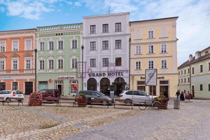 Pronájem restaurace, Jindřichův Hradec - Jindřichův Hradec I, nám. Míru, 160 m2