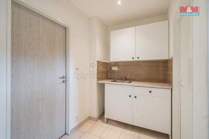 Pronájem skladu, Praha - Žižkov, Jana Želivského, 600 m2