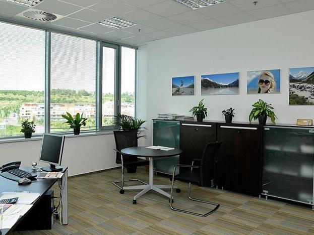 Pronájem kanceláře, Praha - Stodůlky, Bucharova, 2870 m2