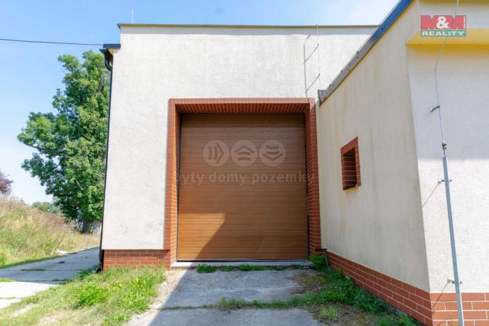 Prodej výrobních prostor, Valšov, 2000 m2