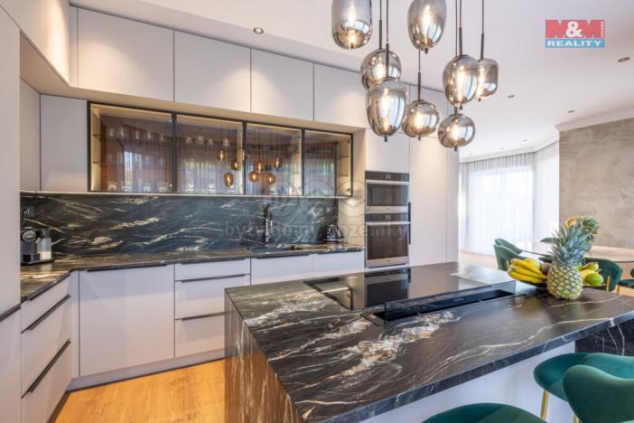 Prodej rodinného domu, Zlatá, 203 m2