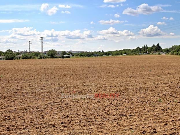 Prodej pozemku pro komerční výstavbu, Dobšice, 19700 m2