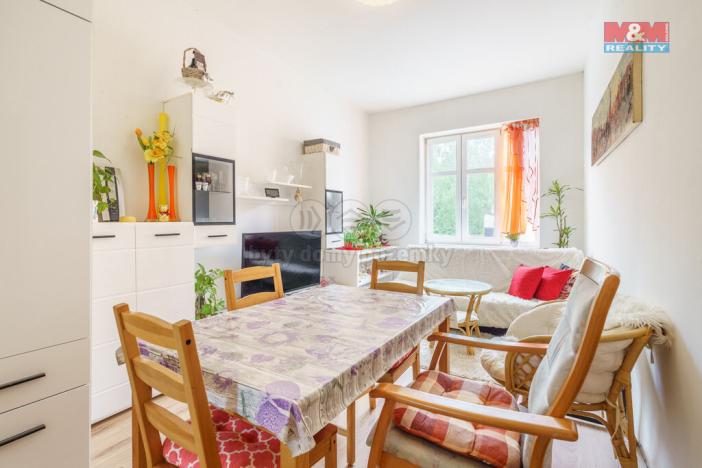 Prodej bytu 4+1, Karlovy Vary - Dvory, Chebská, 85 m2