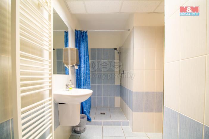 Pronájem kanceláře, Praha - Hostivař, Na Plískavě, 401 m2