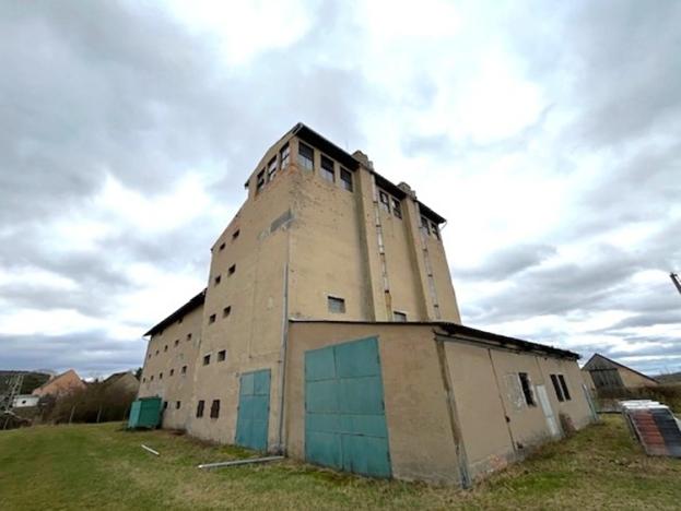 Prodej skladu, Křešice, 2000 m2