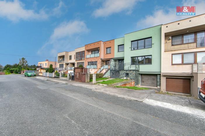 Pronájem rodinného domu, Tlučná, Ke Koupališti, 180 m2