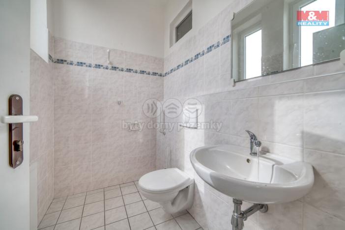 Prodej výrobních prostor, Planá, Zámecká, 2800 m2