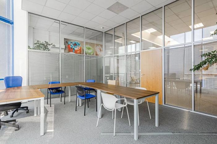 Pronájem kanceláře, Praha - Stodůlky, Jeremiášova, 1000 m2