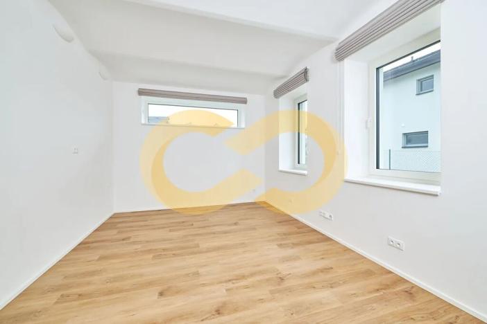 Prodej rodinného domu, Vrchlabí, Pražská, 401 m2