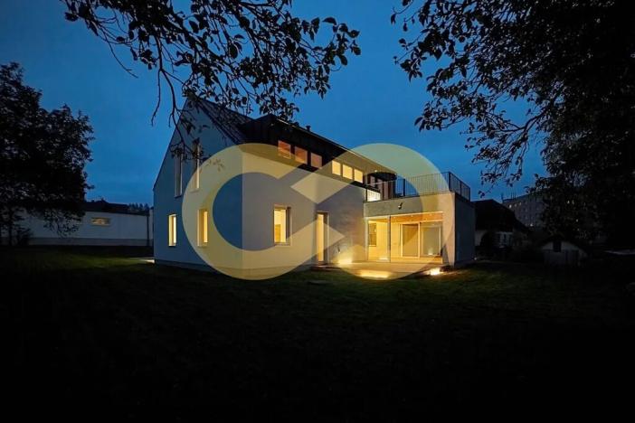 Prodej rodinného domu, Vrchlabí, Pražská, 401 m2