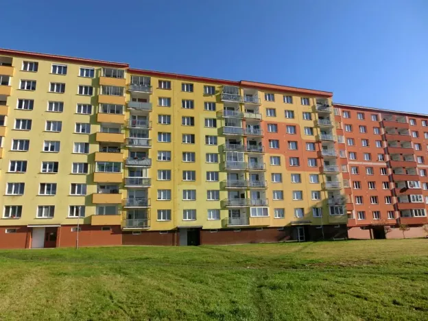 Prodej bytu 2+1, Ostrov, Družební, 63 m2