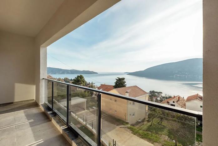 Prodej bytu 2+kk, Herceg Novi, Černá Hora, 73 m2