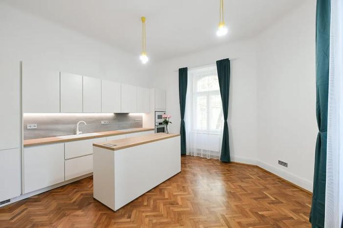 Pronájem bytu 3+1, Praha - Vinohrady, Mánesova, 98 m2