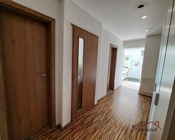 Prodej pozemku pro bydlení, Mělník, V Kroupovci, 2052 m2