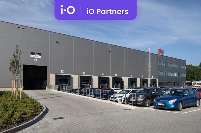 Pronájem skladu, Pardubice, U Prefy, 7634 m2