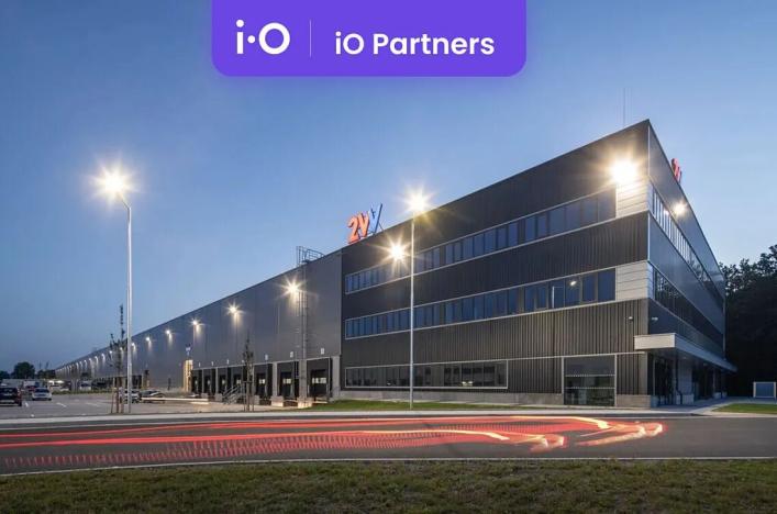 Pronájem skladu, Pardubice, U Prefy, 7634 m2