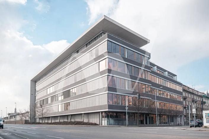 Pronájem kanceláře, Praha - Smíchov, Moulíkova, 323 m2