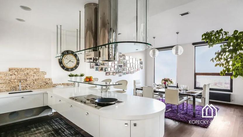 Prodej atypického bytu, Praha - Smíchov, Křížová, 428 m2