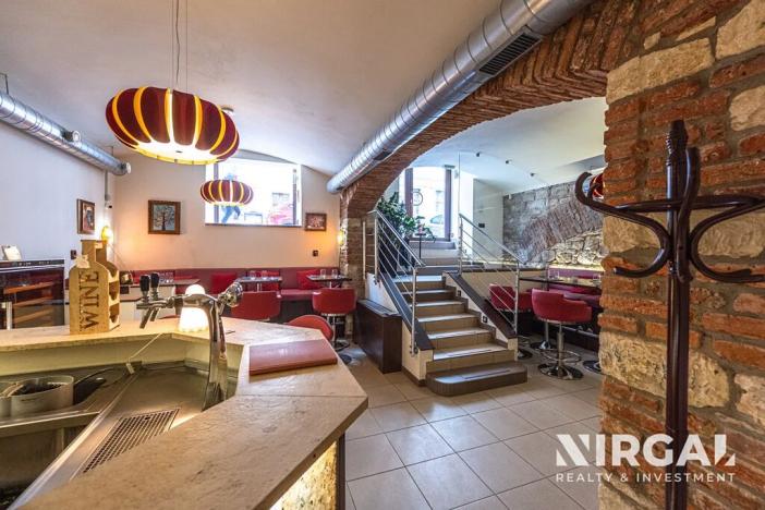 Prodej restaurace, Praha - Vinohrady, Balbínova, 198 m2
