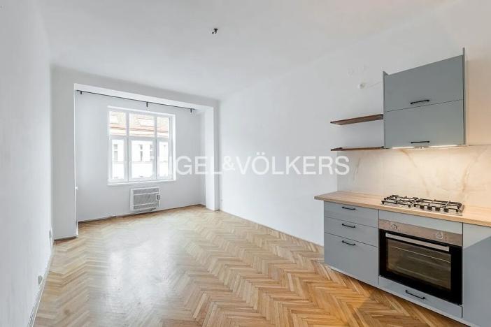 Pronájem bytu 2+kk, Praha - Žižkov, Čajkovského, 54 m2