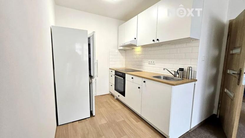 Pronájem bytu 2+kk, Kladno, Vodárenská, 40 m2