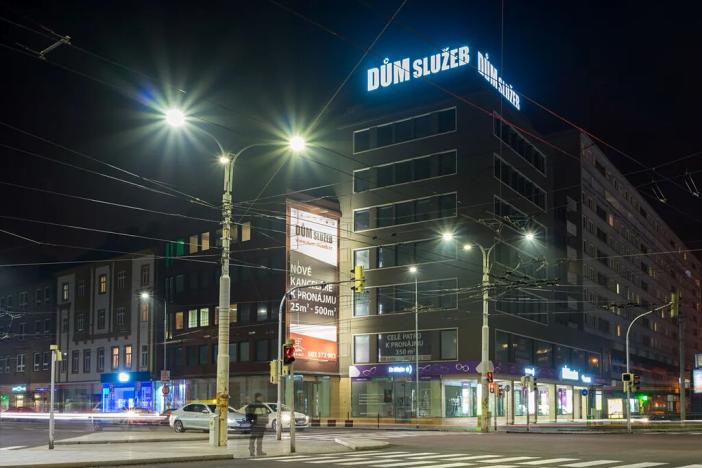 Pronájem obchodního prostoru, Pardubice, 17. listopadu, 90 m2