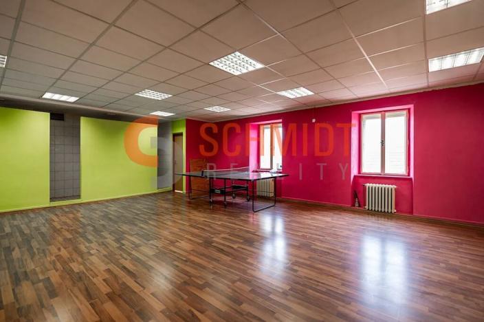 Prodej komerční nemovitosti, Mikulov, Pod Platanem, 3978 m2