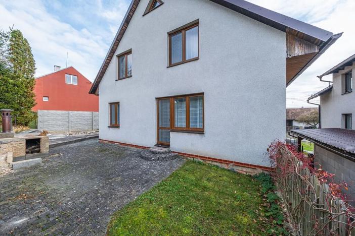 Prodej rodinného domu, Dobrovice, 250 m2