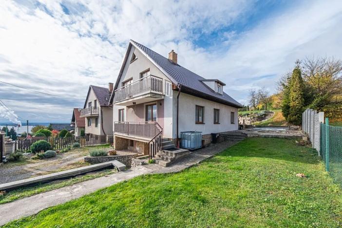 Prodej rodinného domu, Dobrovice, 250 m2